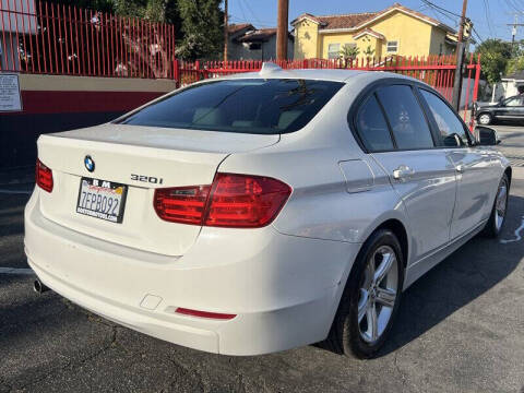 2014 BMW 3 Series 320i