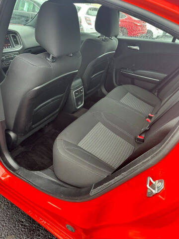 2017 Dodge Charger SXT