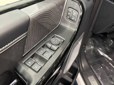 2023 Ford F-150 Lightning XLT