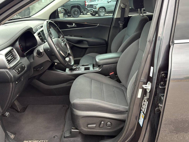 2019 Kia Sorento LX V6