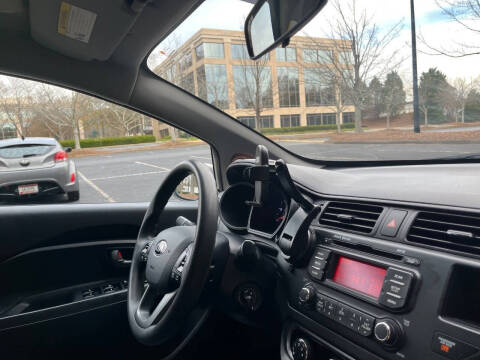 2013 Kia Rio 5-Door LX