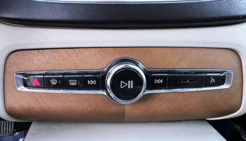 2016 Volvo XC90 T8 eAWD Inscription