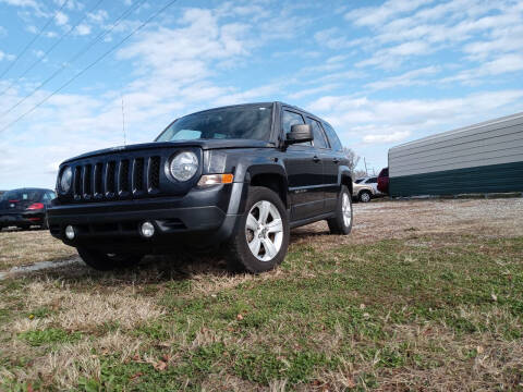 2014 Jeep Patriot for sale at Sinclair Auto Inc. in Pendleton IN