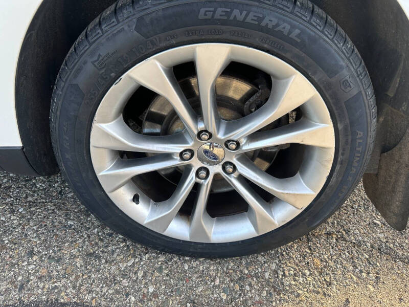 2013 Ford Taurus SHO