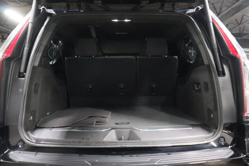 2022 Cadillac Escalade ESV Premium Luxury