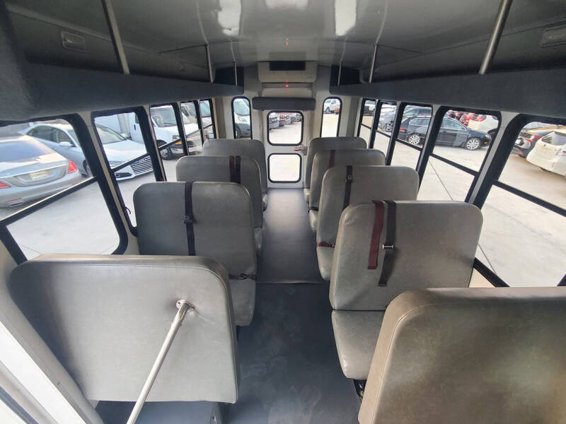 2016 Ford E-Series E-350 SD