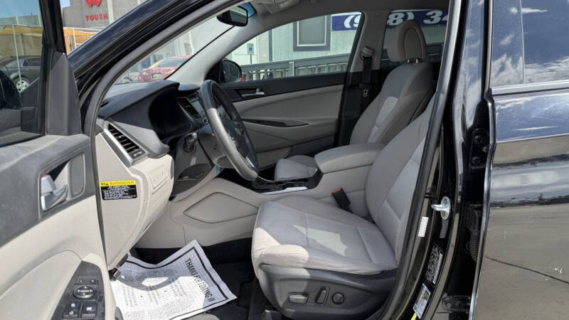 2016 Hyundai Tucson SE