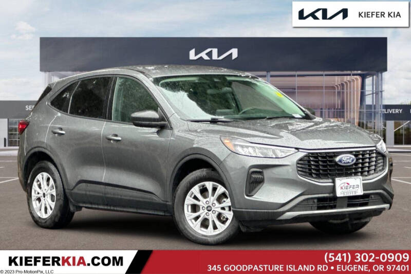 2025 Ford Escape Active's photo