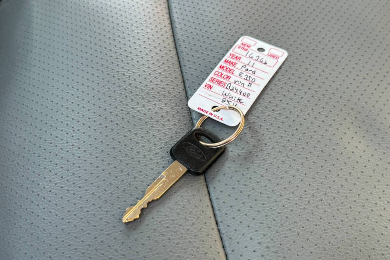 2011 Ford E-Series E-350 SD