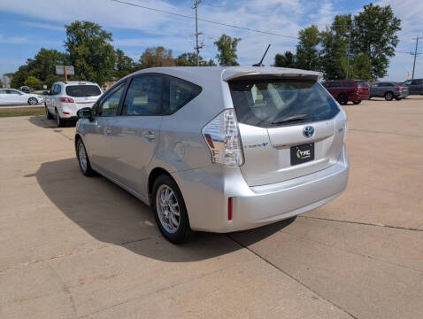 2012 Toyota Prius v Three