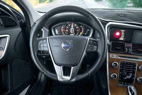 2017 Volvo XC60 T5 Inscription