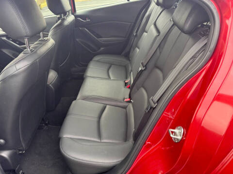 2018 Mazda MAZDA3 Touring