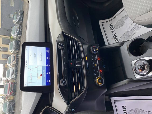 2020 Ford Escape SE