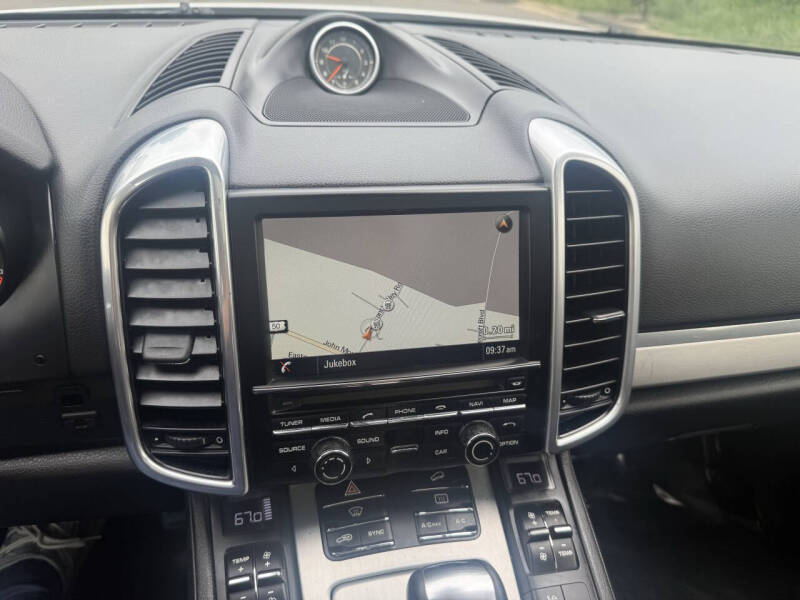 2016 Porsche Cayenne S