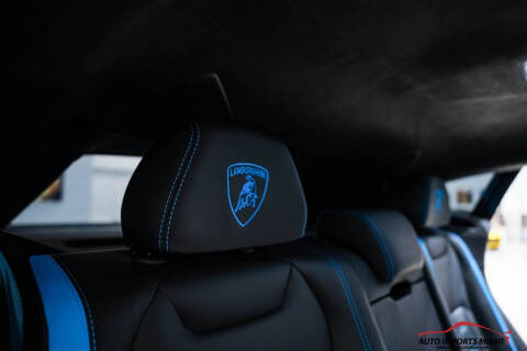 2025 Lamborghini Urus SE