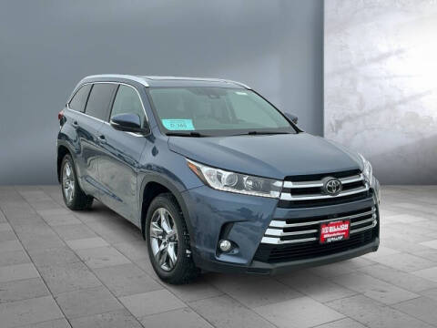 2017 Toyota Highlander Limited Platinum