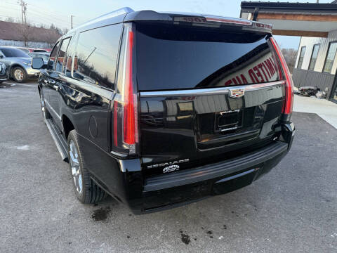 2016 Cadillac Escalade ESV Platinum