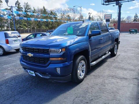 Used 2017 Chevrolet Silverado 1500 LT with VIN 3GCUKREC3HG467293 for sale in Milwaukee, WI