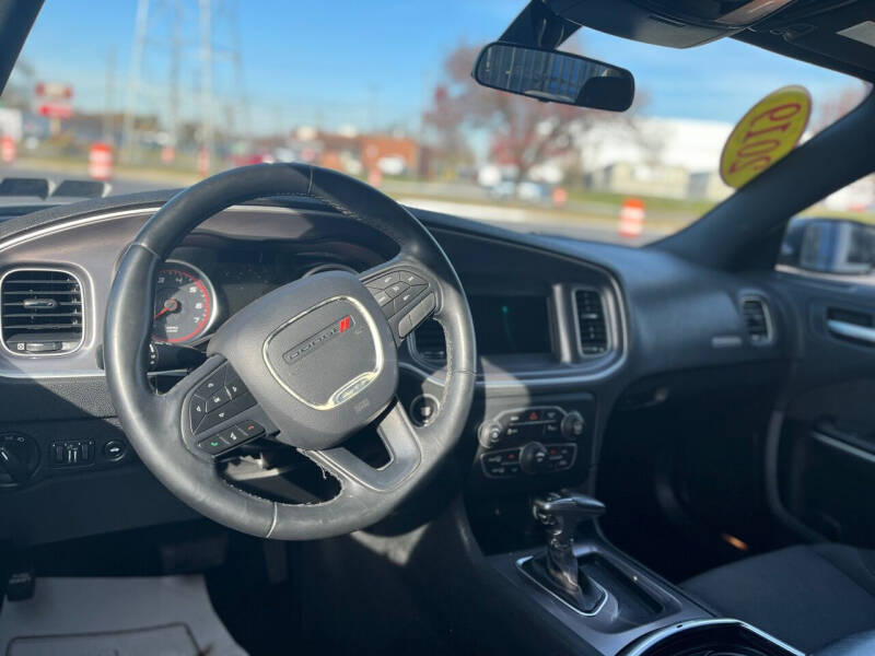 2019 Dodge Charger SXT