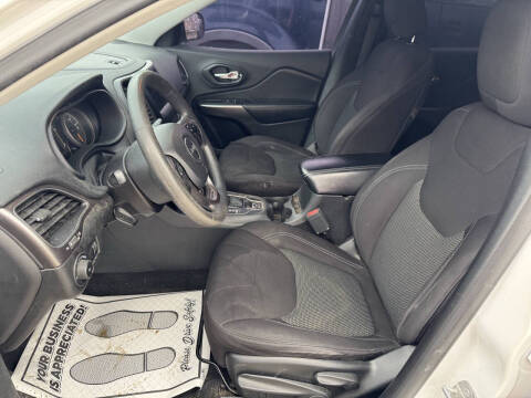 2019 Jeep Cherokee Latitude