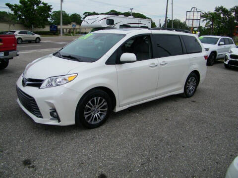 2018 Toyota Sienna for sale at Goldmark Auto Group in Sarasota FL