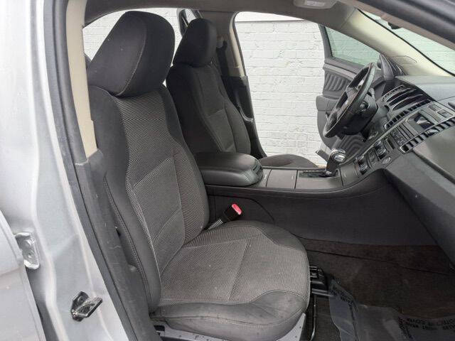 2011 Ford Taurus SEL