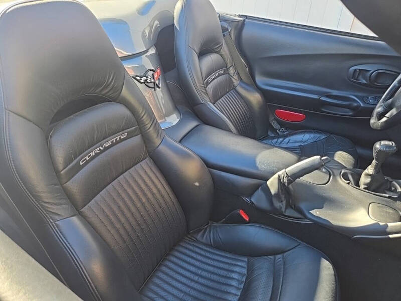 2004 Chevrolet Corvette