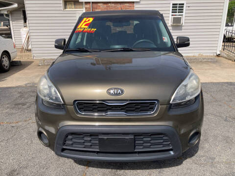 2012 Kia Soul +
