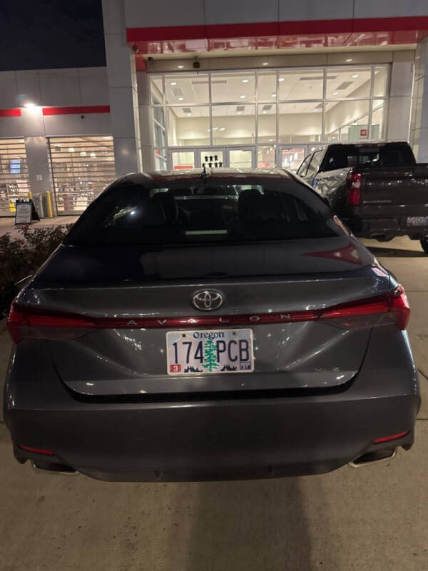 2021 Toyota Avalon XLE