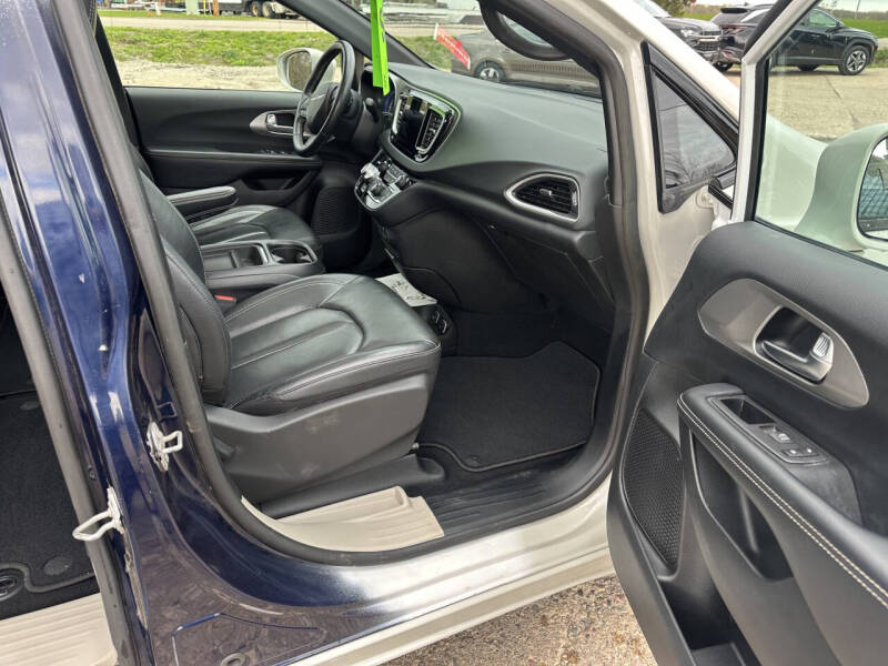 2020 Chrysler Pacifica Launch Edition