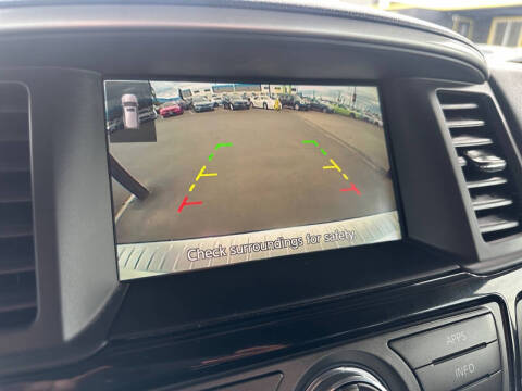 2020 Nissan Pathfinder S