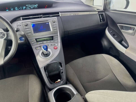 2014 Toyota Prius Plug-in Hybrid Advanced