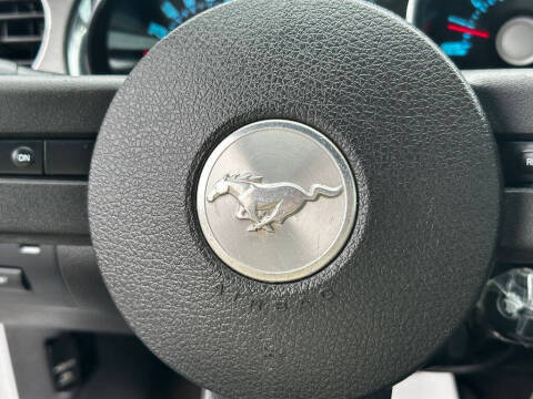 2012 Ford Mustang V6