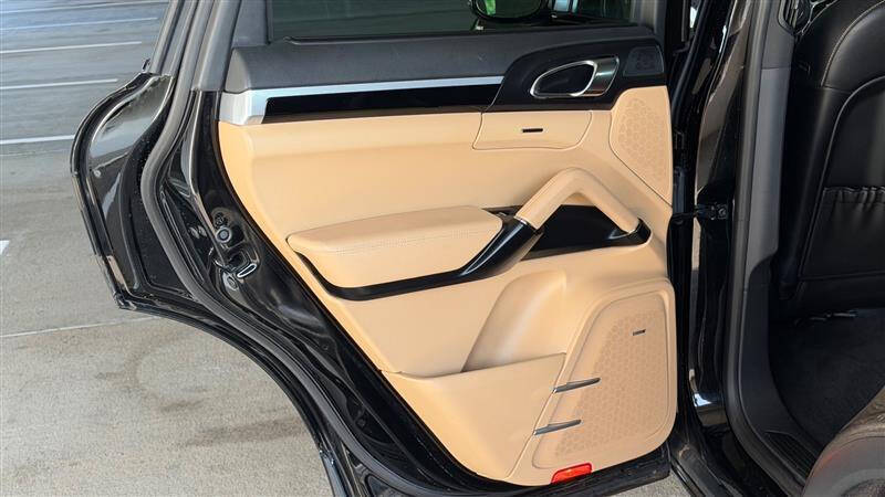 2016 Porsche Cayenne S