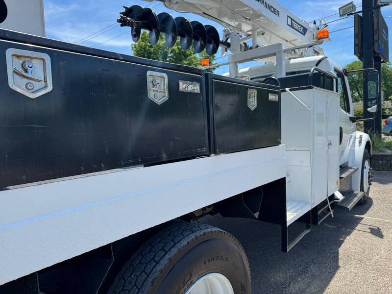 2014 Freightliner M2 106