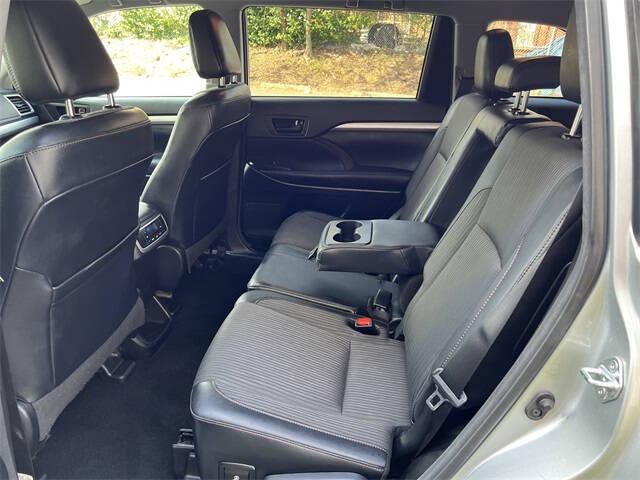 2017 Toyota Highlander LE Plus