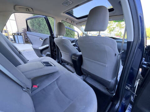 2015 Toyota Prius Three