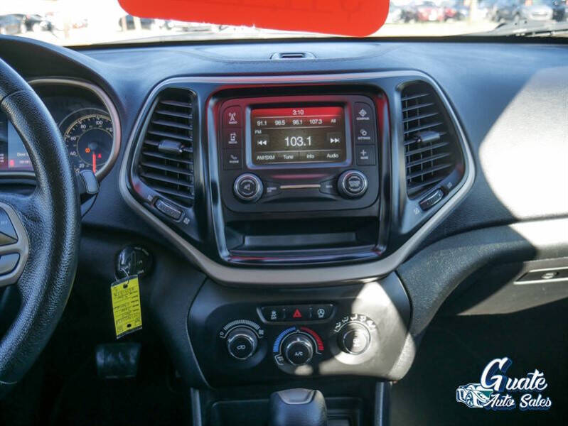 2017 Jeep Cherokee Sport