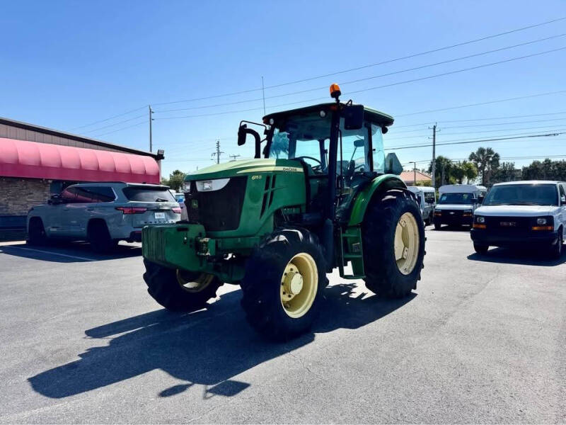 2015 John Deere 6115d