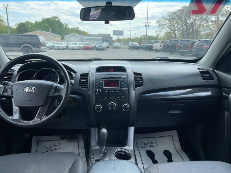2012 Kia Sorento LX