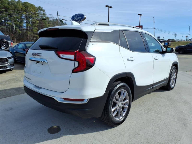 2023 GMC Terrain SLT