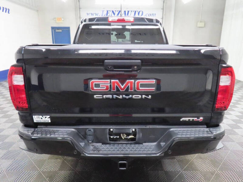2024 GMC Canyon AT4