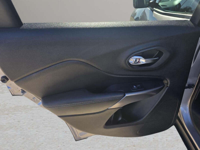 2020 Jeep Cherokee Latitude