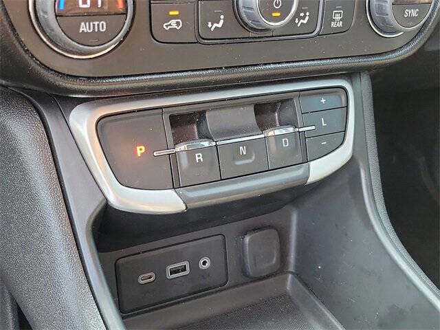 2022 GMC Terrain SLE