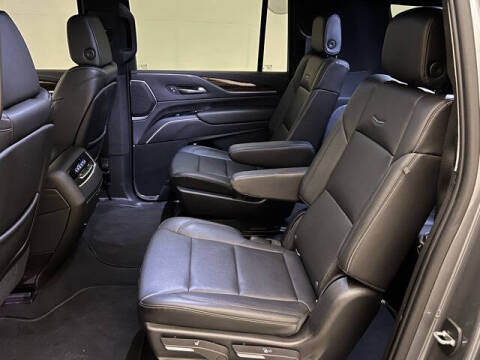 2021 Cadillac Escalade ESV Luxury