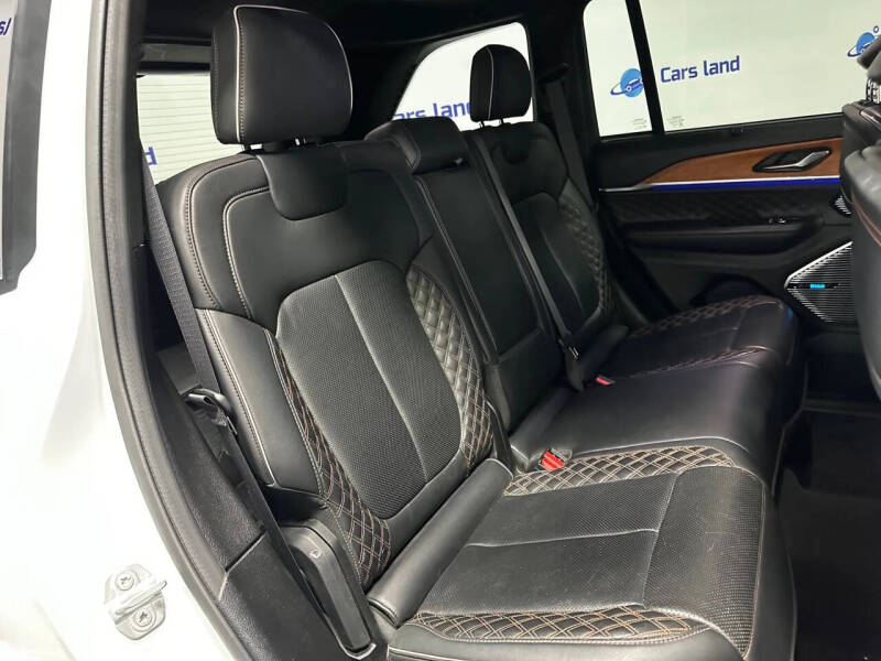 2022 Jeep Grand Cherokee Summit Reserve