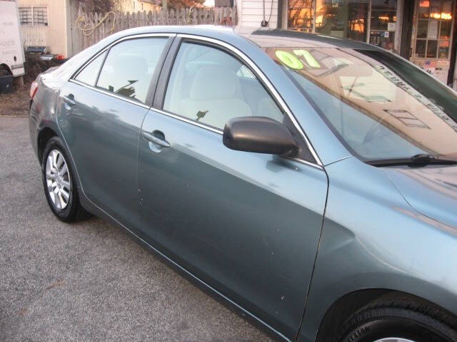 2007 Toyota Camry LE's photo