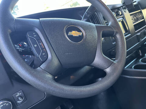 2017 Chevrolet Express 2500