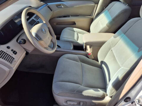 2005 Toyota Avalon XL