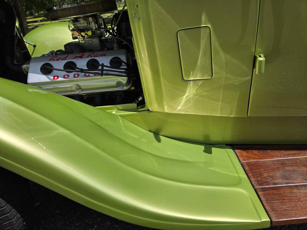 1930 Dodge 5-Window Coupe 31